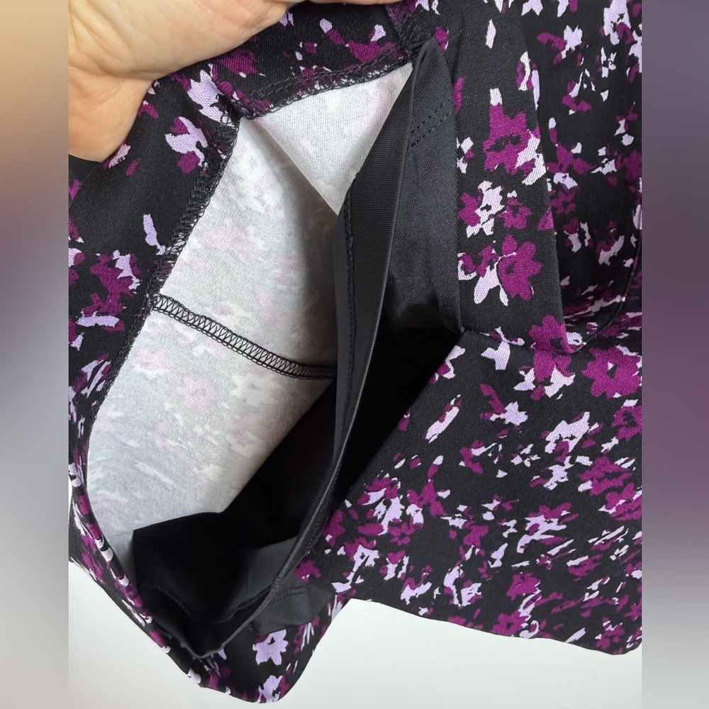 Lysse Charity Pencil Skirt Stitch Fix NWT Large Floral Black Purple Stretch Knee - Picture 4 of 6